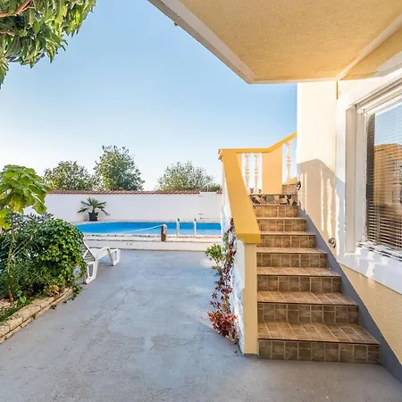 Villa Barak *