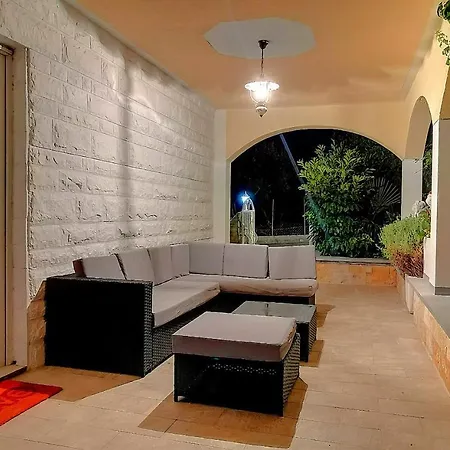Villa Barak *